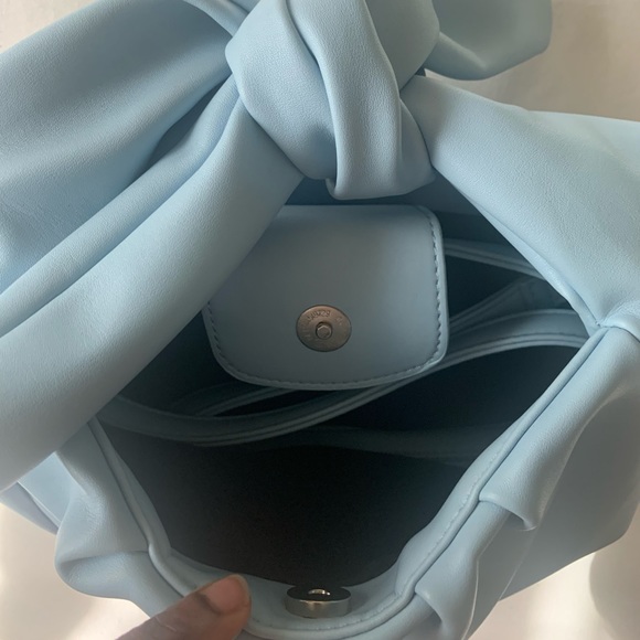 Baby blue knot handle bag - Picture 4 of 4